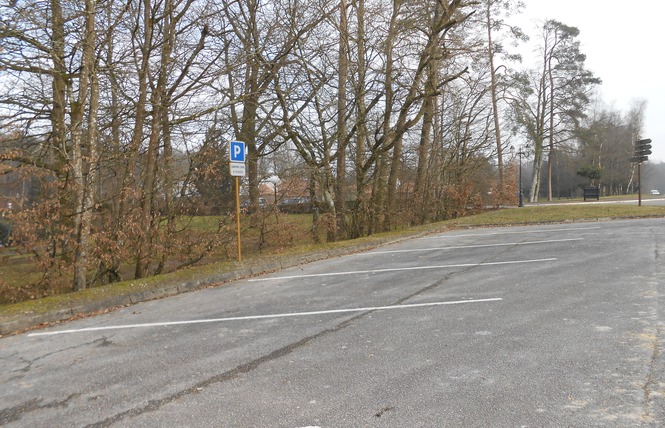 Stationnement Camping-Cars (Paul Lemuet) 2 - Bagnoles-de-l'Orne
