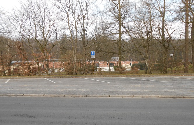 Stationnement Camping-Cars (Paul Lemuet) 1 - Bagnoles-de-l'Orne